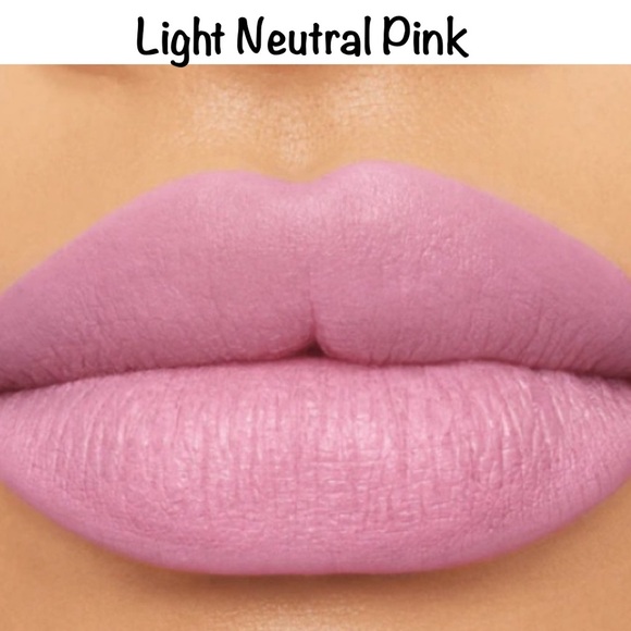 โผ๏ธ LAST ONE ๐ LIPSTICK SNOB a MACXIMAL SILKY MATTE LIPSTICK. ** NEW IN THE BOX. - Picture 1 of 14